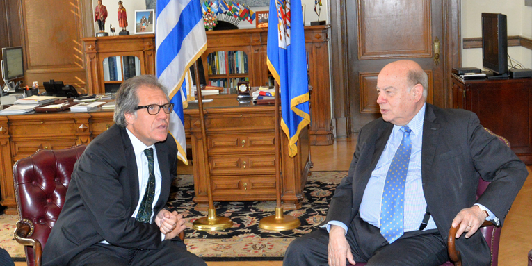 Secretary General Receives Foreign Minister of Uruguay in 2015 (photo: Maria Patricia Leiva/OAS)'